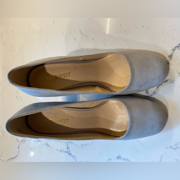 Nine West Suede Light Blue Block Heel Pumps Size 7.5 - Picture 7 of 9